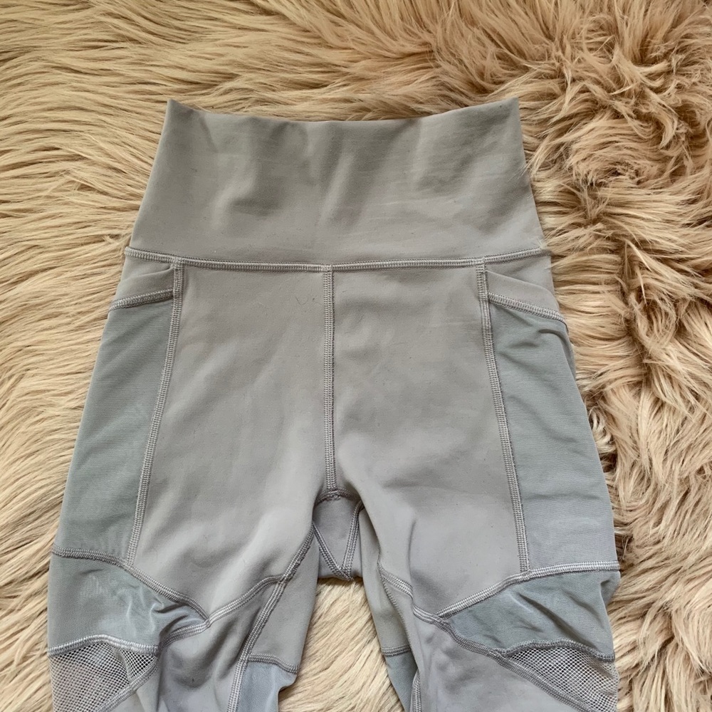 Lavander Mesh Lululemon leggings